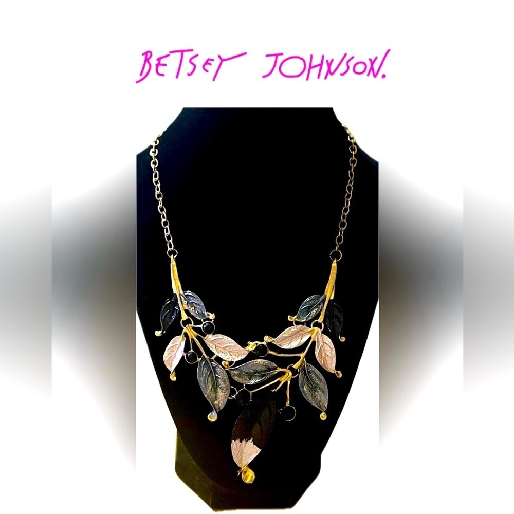 Betsey Johnson Leaf Black & Gold w/Black Crystal Statement Necklace - Picture 2 of 3